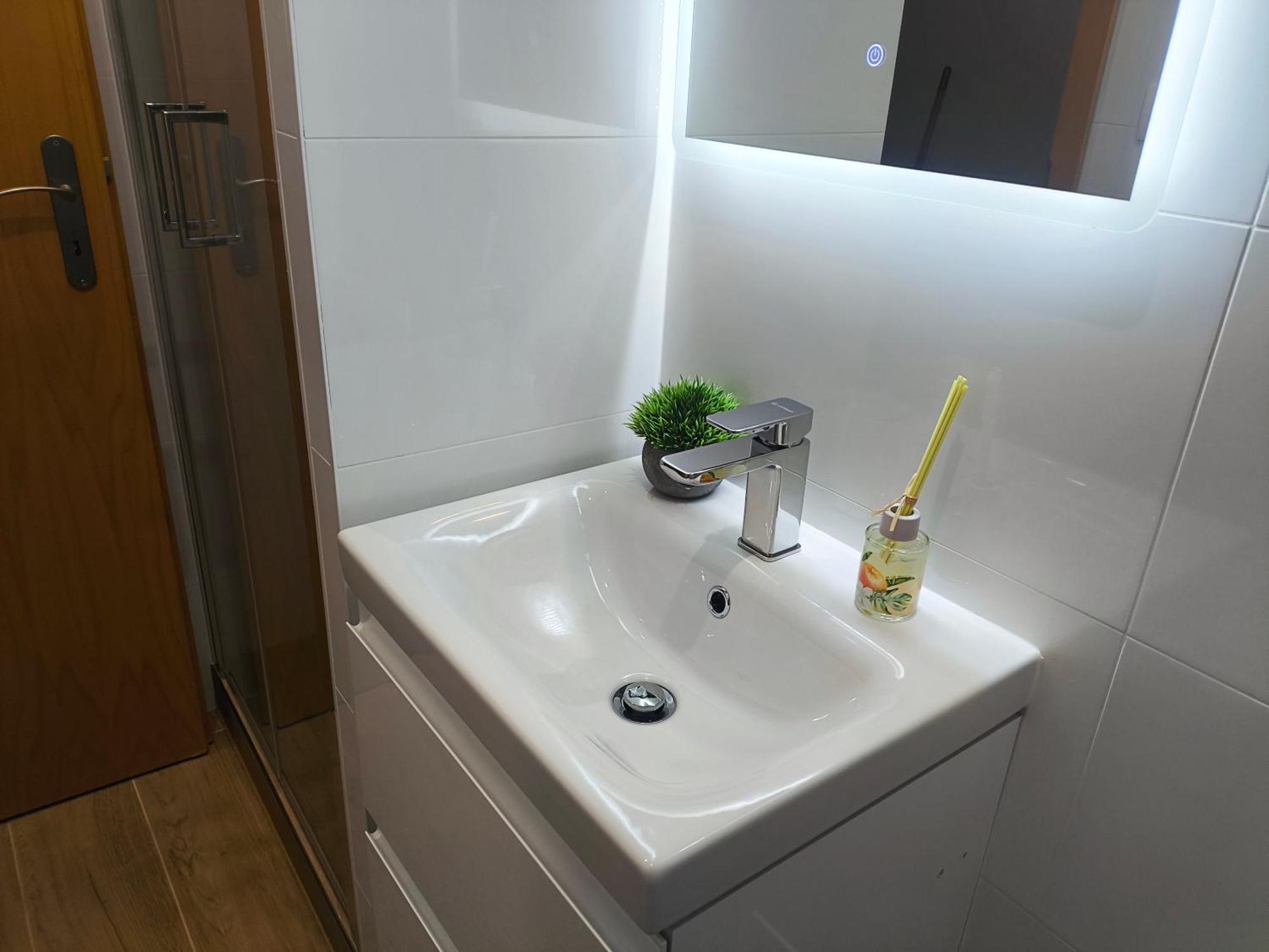 Apartman Ema Доновалы Экстерьер фото